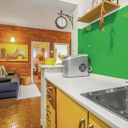 In Zrnovnica * Zrnovnica