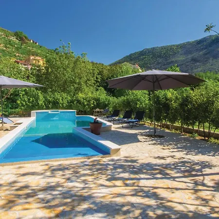 بيت للعطل Pet Friendly In Žrnovnica
