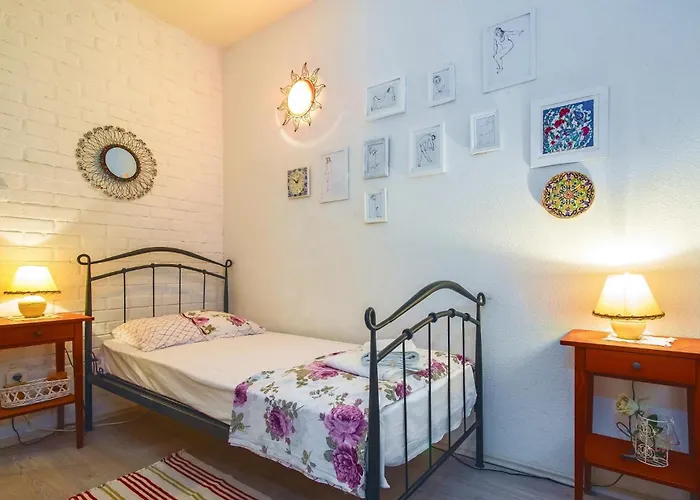 Holiday home In Zrnovnica