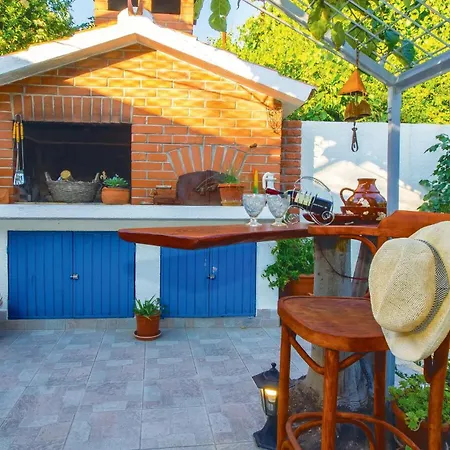 In Zrnovnica Žrnovnica